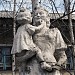 Постамент скульптуры «Женщина с ребёнком» в городе Краснотурьинск