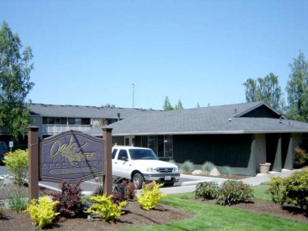 Oak Creek Vancouver Washington Apartment Building