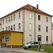 Gyvenamasis ir prekybos paskirties pastatas Karlo Markso gatvė 4 yra Heidenau mieste