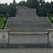 Памятный знак с изречениями Дорогих Руководителей, и портретами Ким Ир Сена, его сына и жены (ru) in Pyongyang city