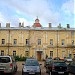 Vienuolyno namas yra Vilnius mieste