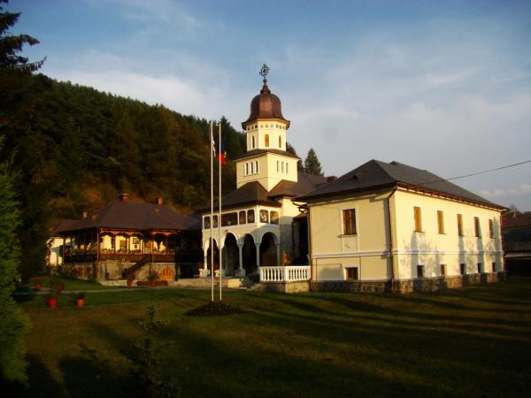 Manăstirea Sf Prooroc Ilie Topliţa Toplița