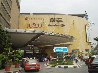Mid Valley Megamall - Kuala Lumpur
