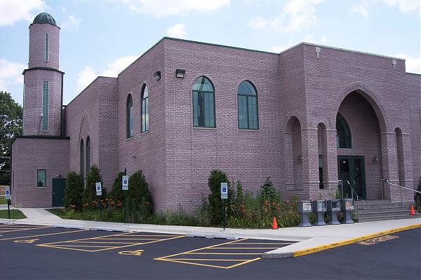 illinois city muslim Selected history of mosques in the united states edit a mosque, or masjid, can be defined as any place that muslims pray facing to mecca, and is not necessarily a building by that meaning, there were mosques in the united states by 1731 or earlier. illinois city muslim Selected history of mosques in the united states edit a mosque, or masjid, can be defined as any place that muslims pray facing to mecca, and is not necessarily a building by that meaning, there were mosques in the united states by 1731 or earlier.