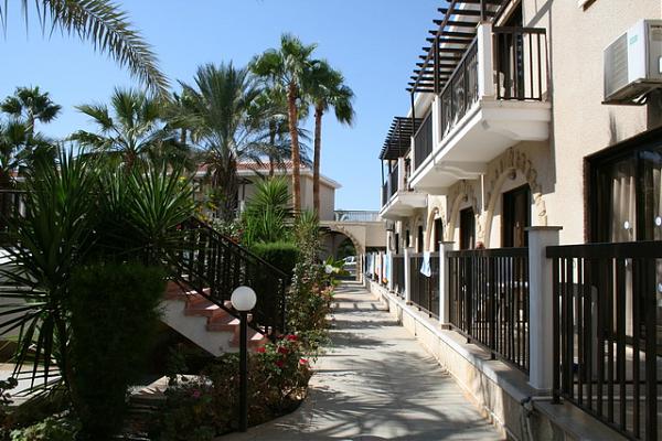 Loutsiana Hotel Apartments English
