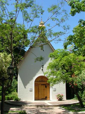 Iglesia Madre Admirable de Schoenstatt - Buenos Aires Iglesia Madre Admirable de Schoenstatt - Buenos Aires