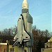 Уменьшенный макет космического корабля «Буран» на ракете-носителе «Энергия» в городе Королёв