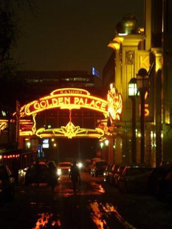 Бывшее казино Golden Palace Именно здесь снимают Comedy Club