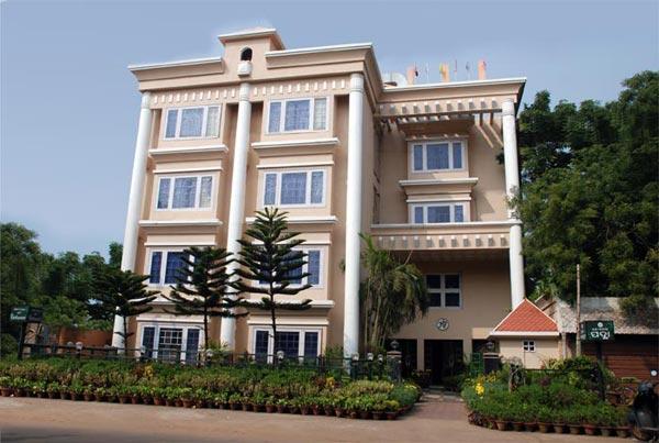 puri padma hotel reviews