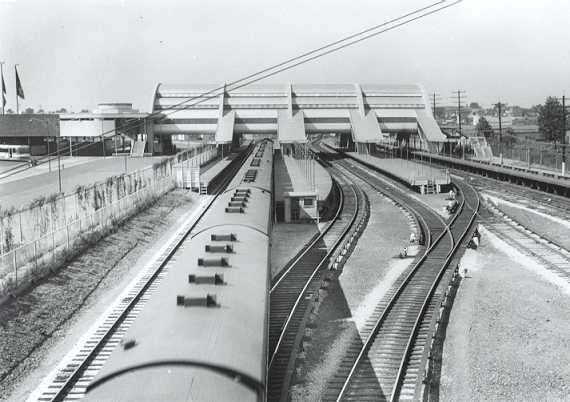 Let's go Mets-Willets Point! LIRR bringing 24/7 service to station