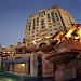 فندق المروج روتانا في ميدنة مدينة دبــيّ 
