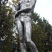 Скульптурная группа «Мальчик с белкой» в городе Москва