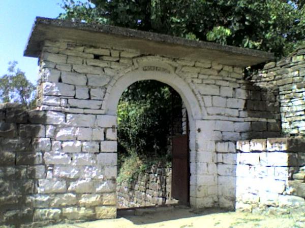 Doshnicë (English)