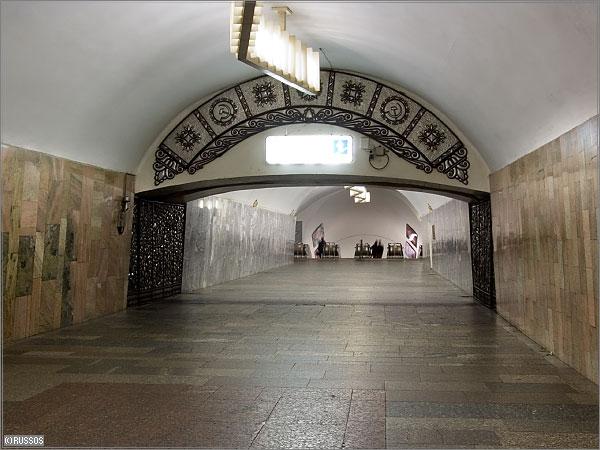 Баррикадная станция метро на схеме метро Баррикадная станция метро на схеме метро