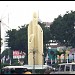 Patung Bambu Runcing (Sharp Bamboo Monument) (en) di kota Surabaya
