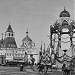 На этом месте до 1932 г. находился фонтан Витали (ru) in Moscow city