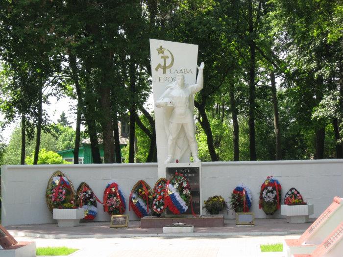 Заказать памятник Таганрог Мраморный голубь Новоясеневская