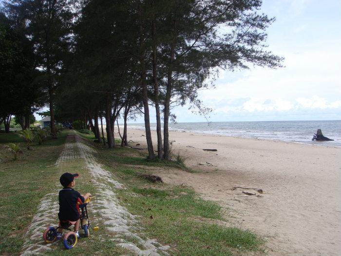 Pantai Seri Kenangan