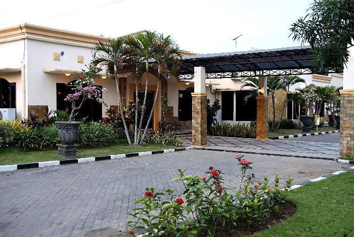 PAITON RESORT HOTEL I