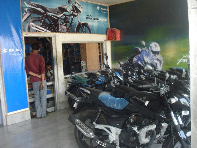 bajaj bike showroom near by me