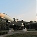 Самолёт-памятник Ту-16А в городе Смоленск