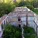 Разрушенное общежитие в городе Карабаново