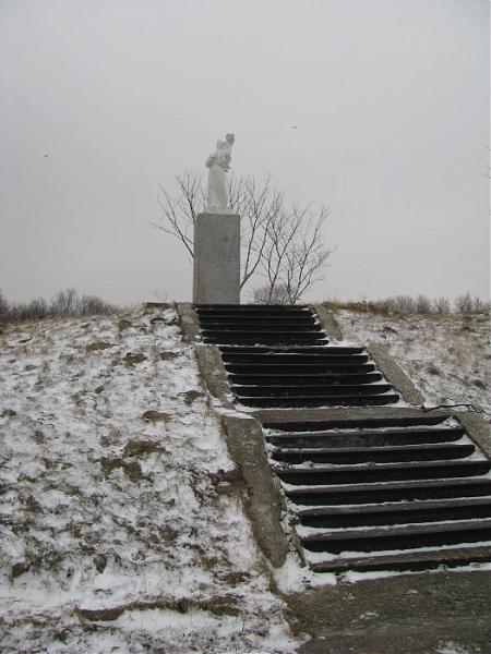 Памятник «Жена моряка»   Балтийск image 1