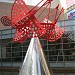 Оригинальный памятник перед входом (ru) in Kobe city