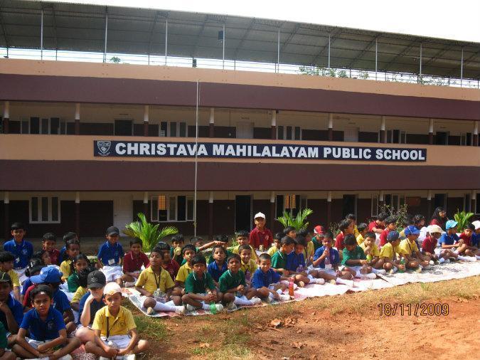 Christava Mahilalayam School Campus Aluva
