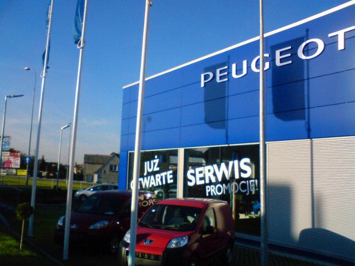 Salon Peugeot J.D. Kulej Rumia