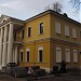 Левый служебный флигель усадьбы Знаменское-Губайлово в городе Красногорск