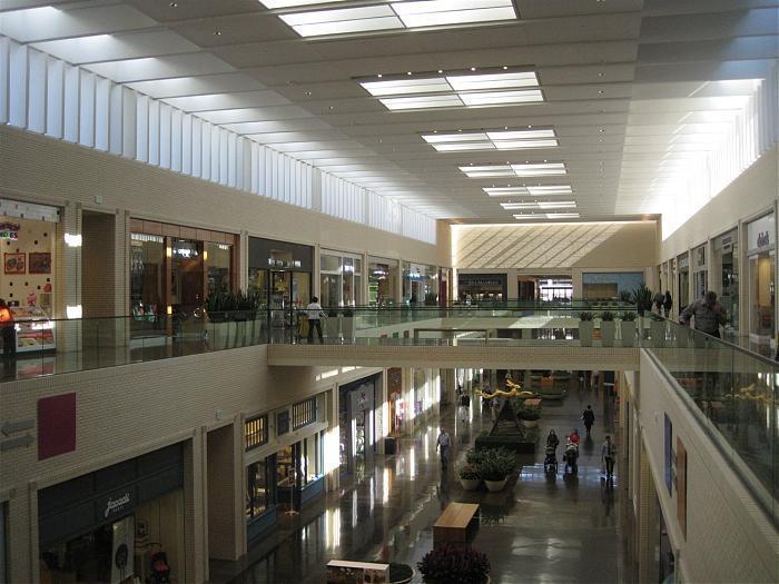 File:Northpark Mall Center Court.jpg - Wikipedia