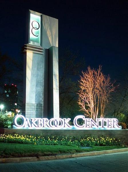 Oakbrook Center - Wikipedia