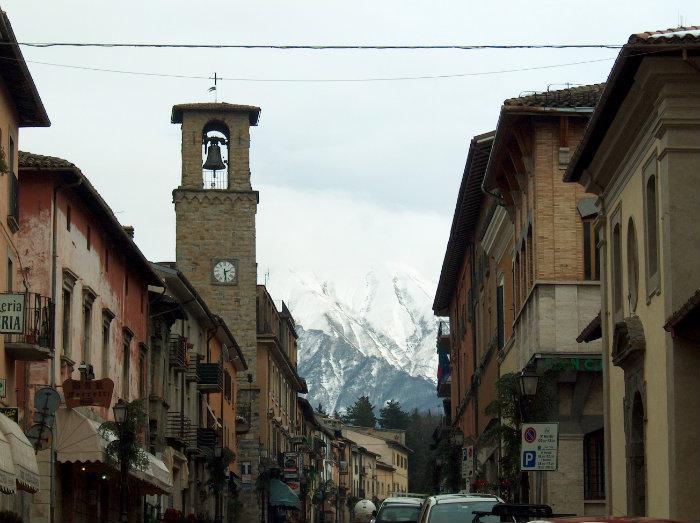 Землетрясение разрушило итальянский город Аматриче, есть жертвы (фото, видео)