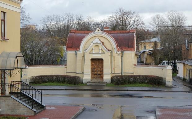 часовня для отпеваний с анатомическим театром клинического института вел кн елены павловны