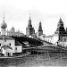На этом месте находилась Константино-Еленинская церковь (Церковь Константина и Елены) в городе Москва