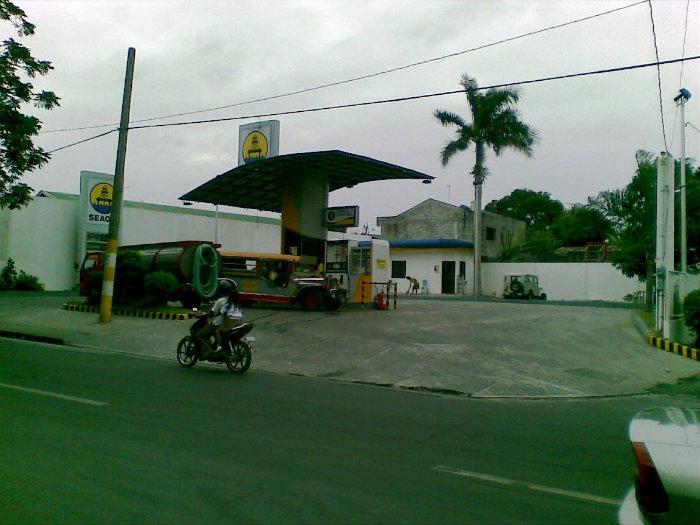 Seaoil Gas Station Las Piñas