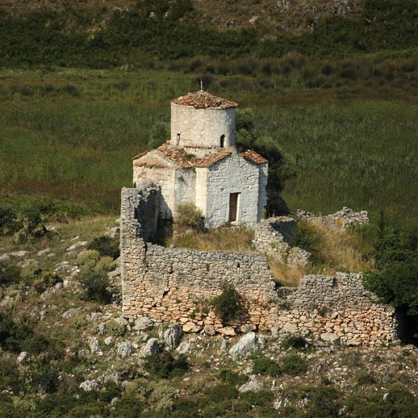 Rezultate imazhesh për kisha e marmiroit orikum