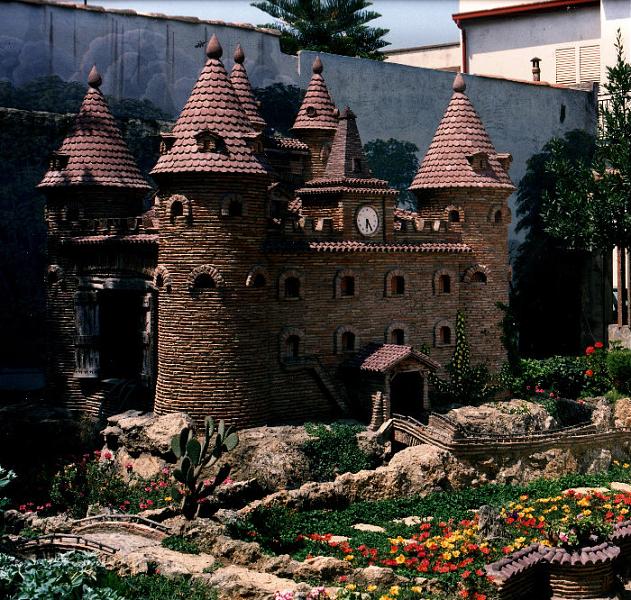 Castello In Miniatura