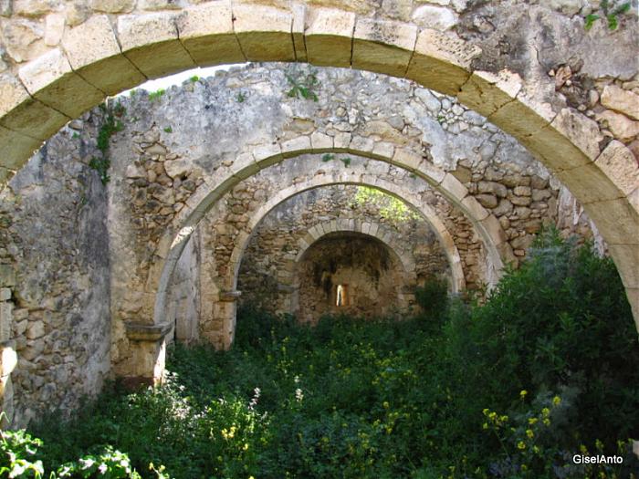 Chiesa dell'Annunziata o di Santa Maria (ruderi) Chiesa, rovine/vestigia, Luogo interessante Chiesa dell'Annunziata o di Santa Maria (ruderi) Chiesa, rovine/vestigia, Luogo interessante
