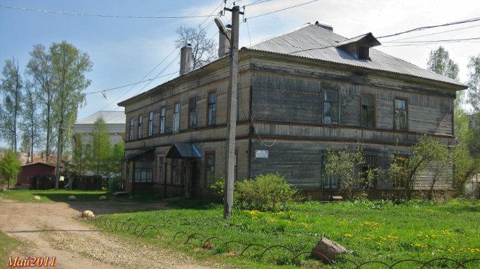 Бывший церковный дом   Белогорка image 1