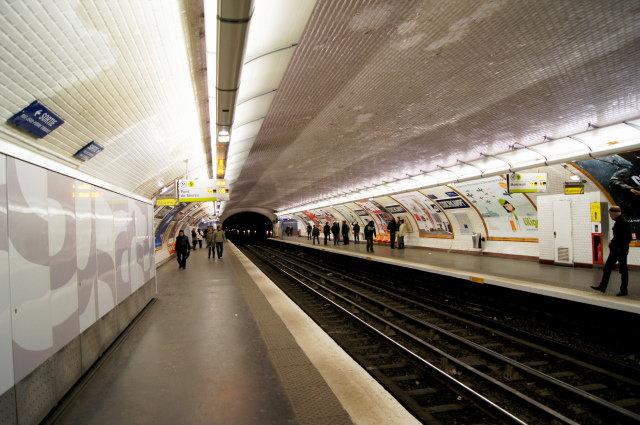 Transport en Commun , station de mÃ©tro