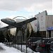 Монумент самолёта Л-29 «Дельфин» в городе Донецк