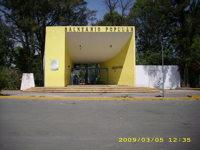 Balneario Popular San Juan de Aragon. México Balneario Popular San Juan de Aragon. México