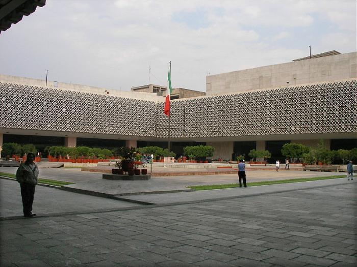 Amenaza en el Palacio Legislativo de San Lazaro