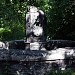 Заброшенный фонтан из пенопласта в городе Москва