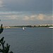 костровая площадка на берегу в городе Бердск