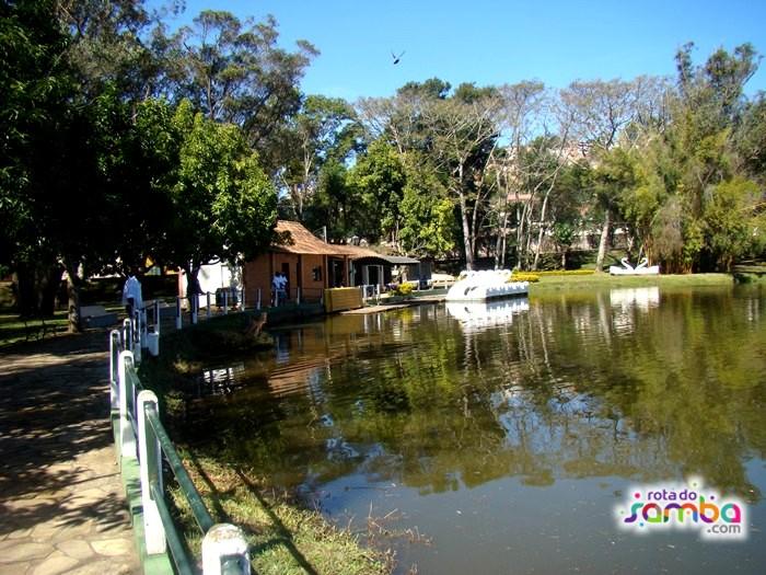 Lago dos Parque das Águas Caxambu