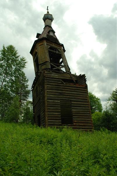 Колокольня в деревне Тюш Пермский край