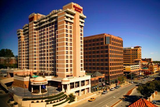 Hilton Kansas City Country Club Plaza - Kansas City, Missouri | hotel